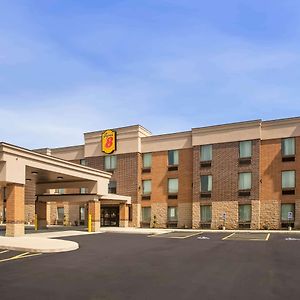 Super 8 By Wyndham St. Louis North